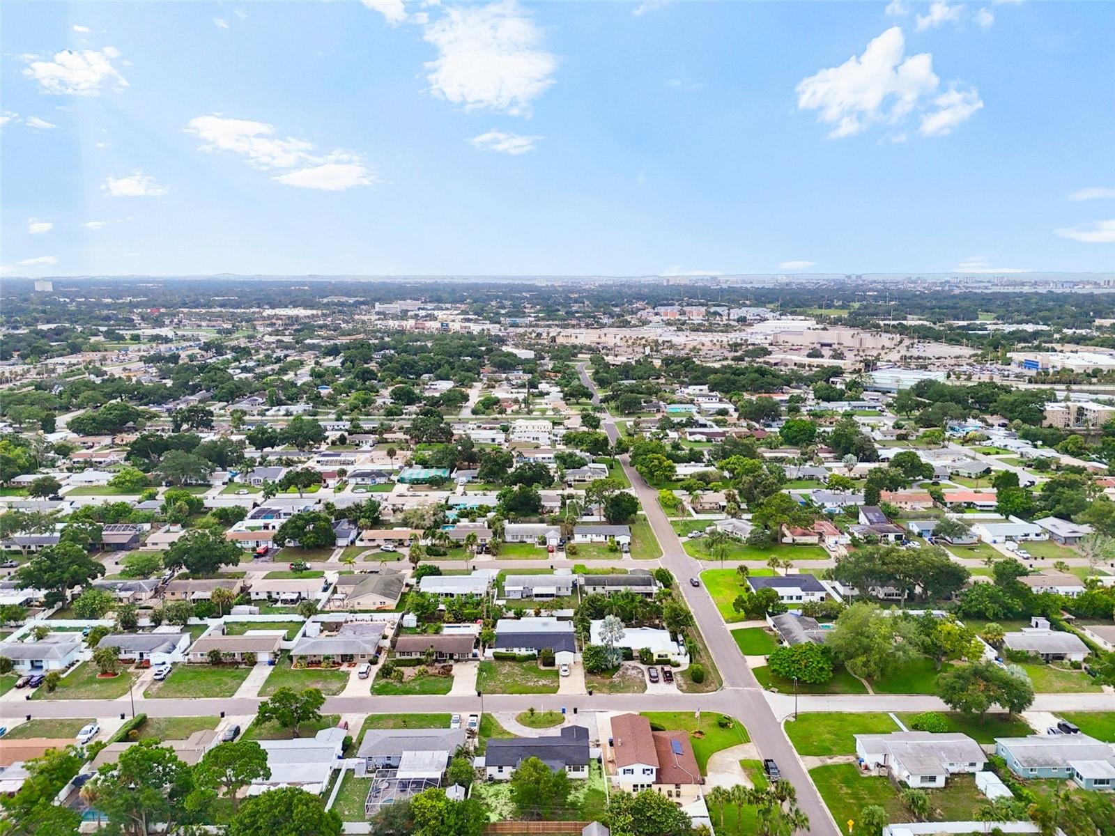 6781 33rd Ave N, St Petersburg, FL 33710