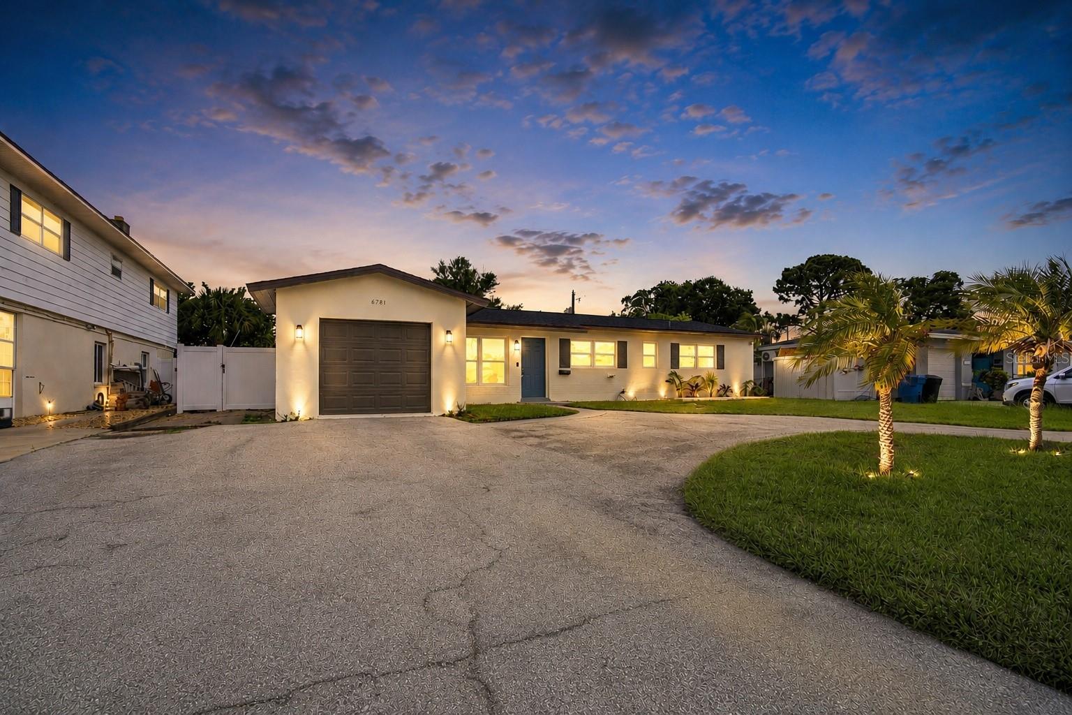 6781 33rd Ave N, St Petersburg, FL 33710