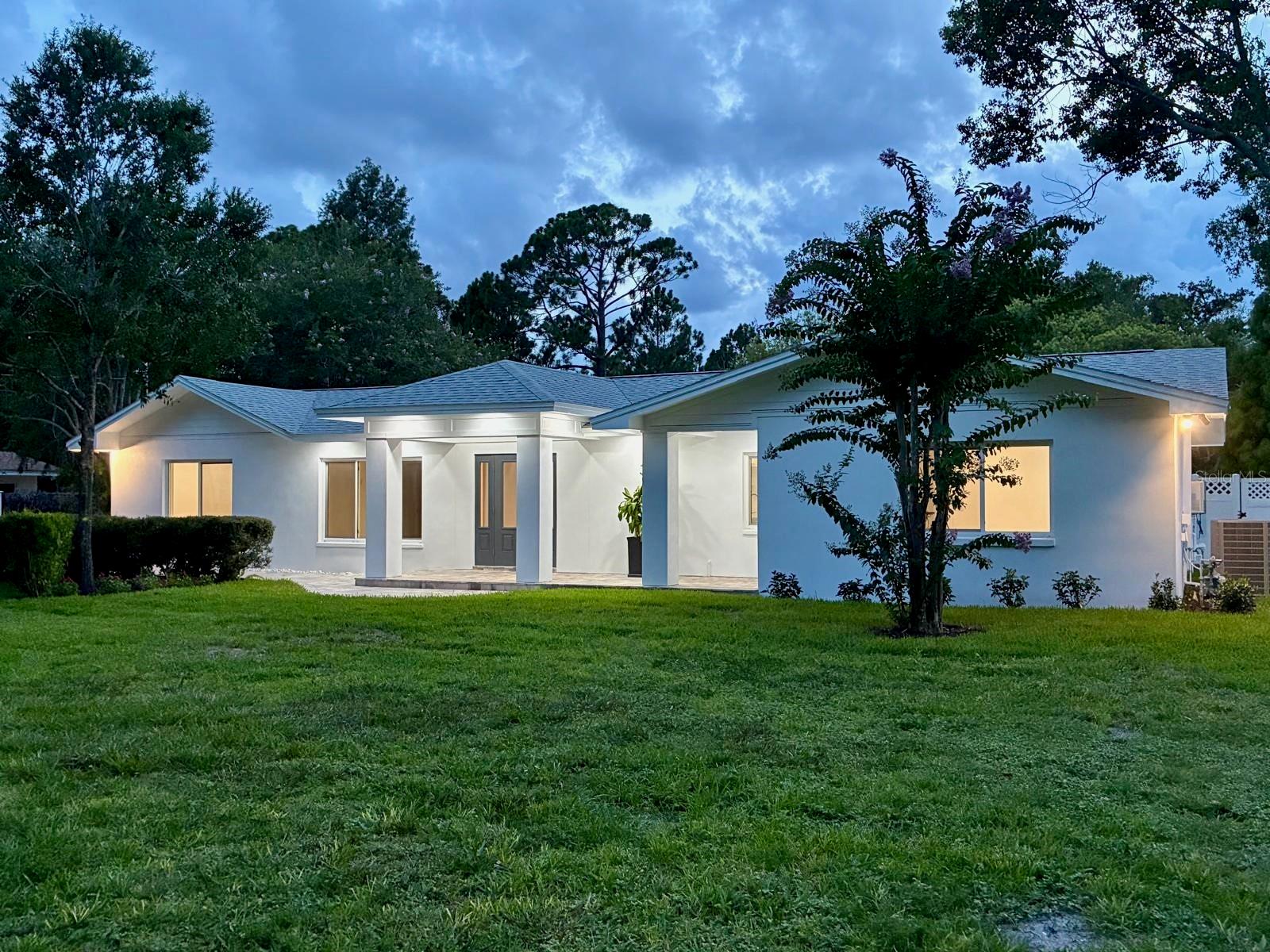 1646 Robin Hood Ln, Clearwater, FL 33764