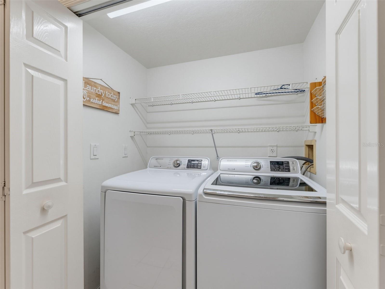 1929 Whitney Way, Clearwater, FL 33760