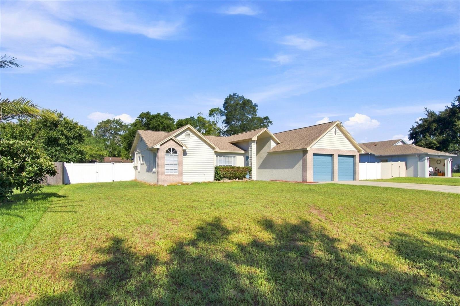 4745 Canterbury Dr, Land O Lakes, FL 34639