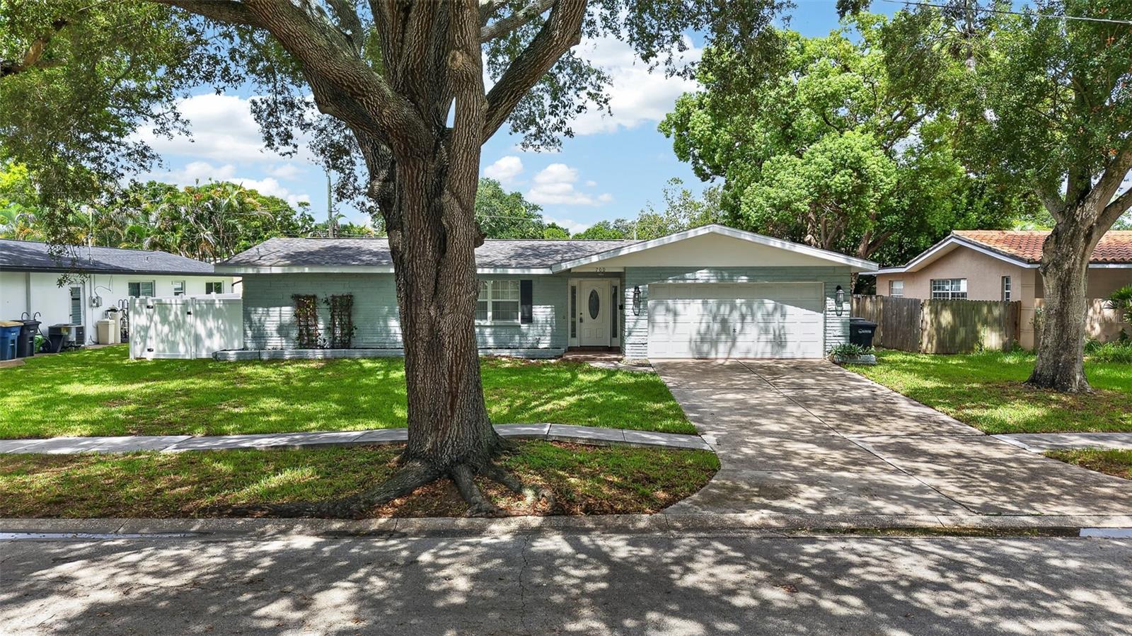 700 Ruskin Rd, Clearwater, FL 33765