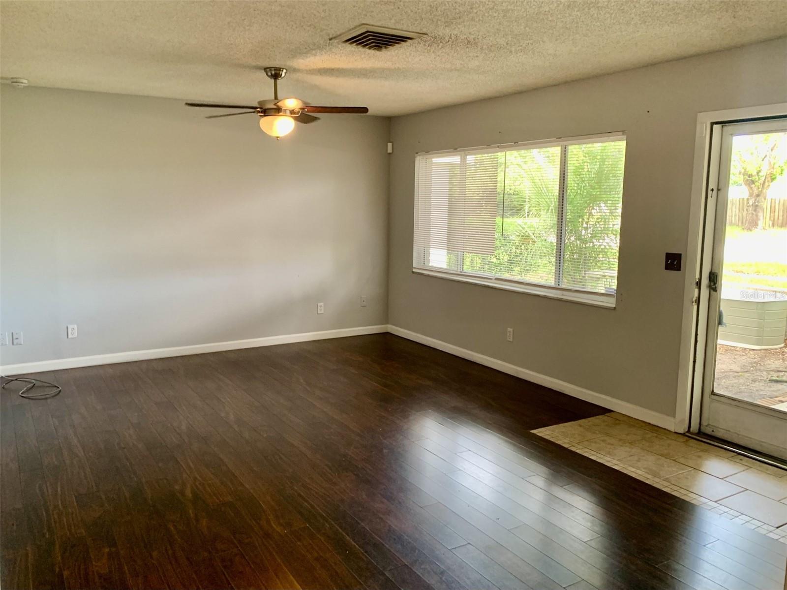 5050 29th Ave N, St Petersburg, FL 33710