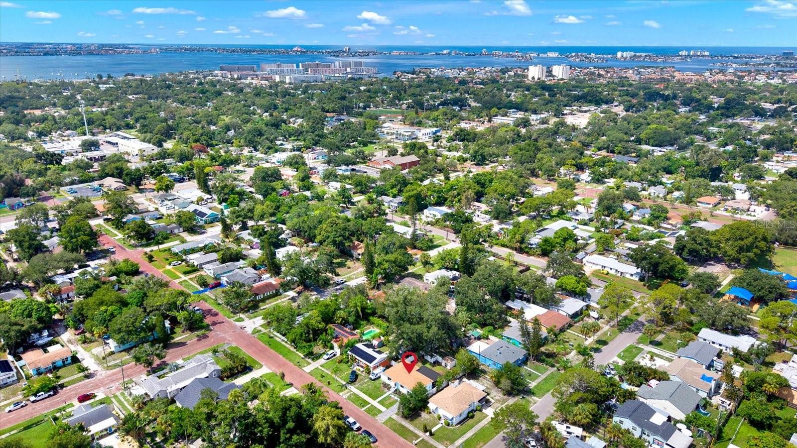 1907 53rd St S, Gulfport, FL 33707