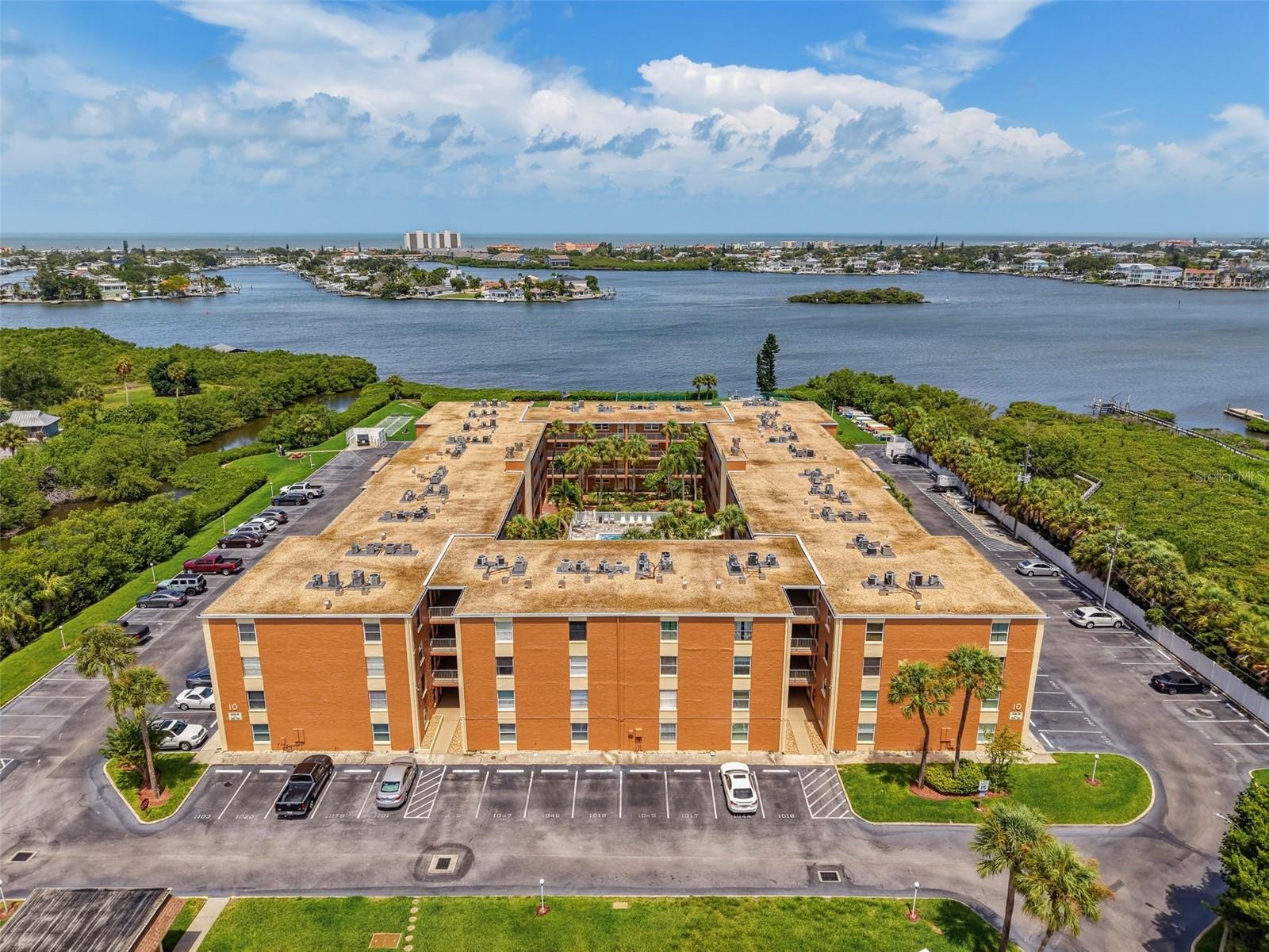 12760 Indian Rocks Rd #1004, Largo, FL 33774
