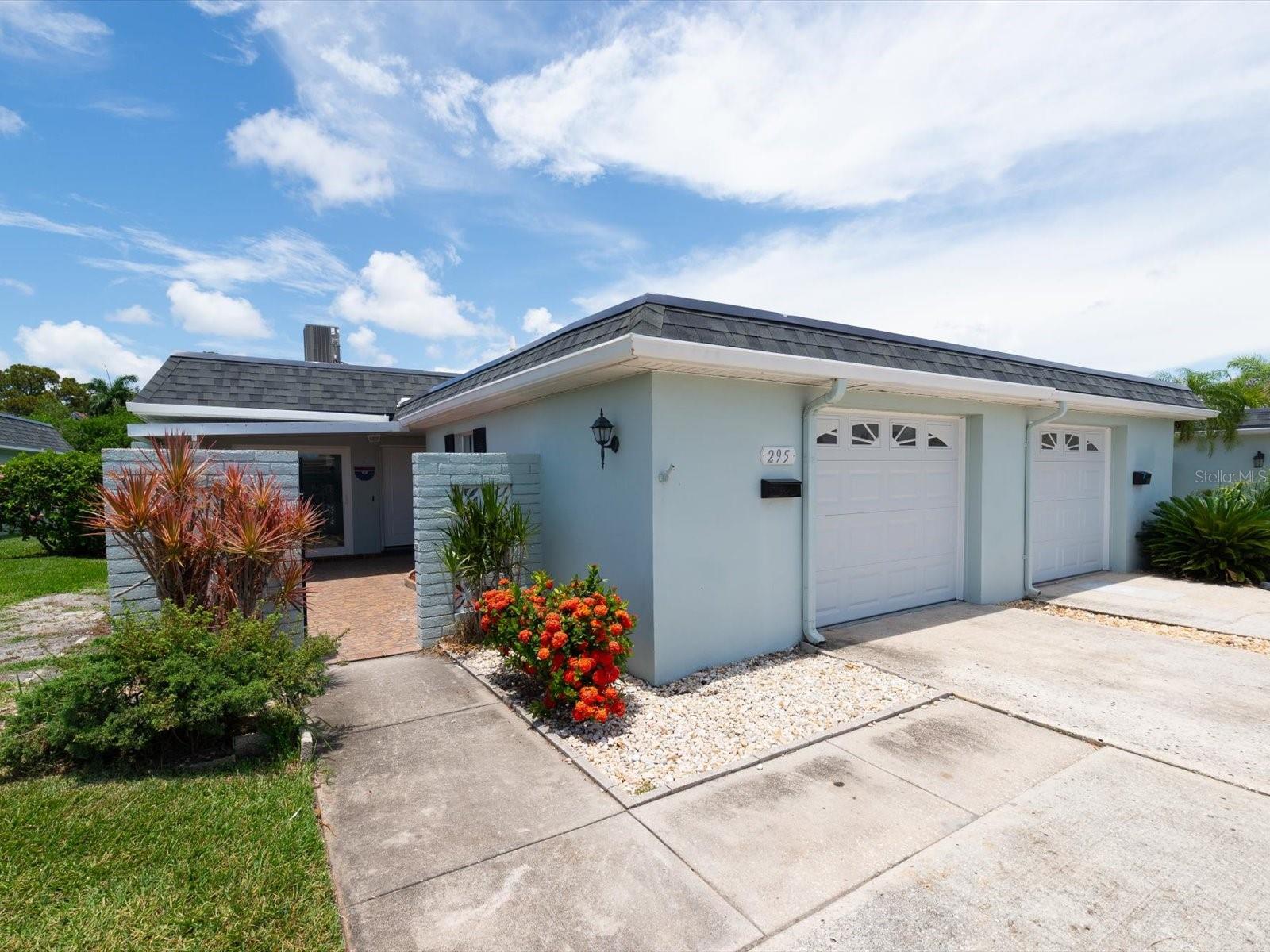 295 Boca Ciega Point Blvd N, St Petersburg, FL 33708