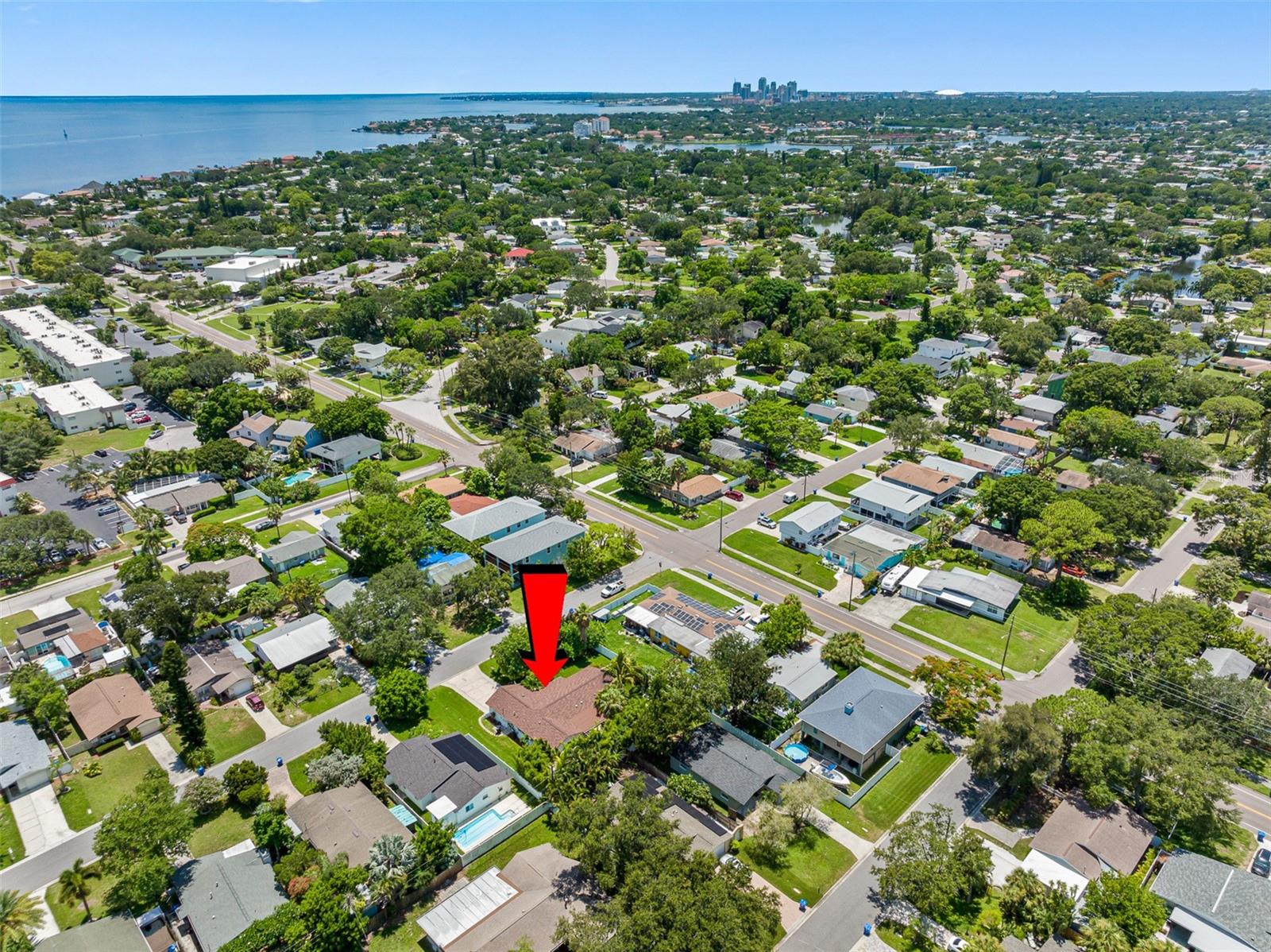 1819 Maryland Ave NE, St Petersburg, FL 33703
