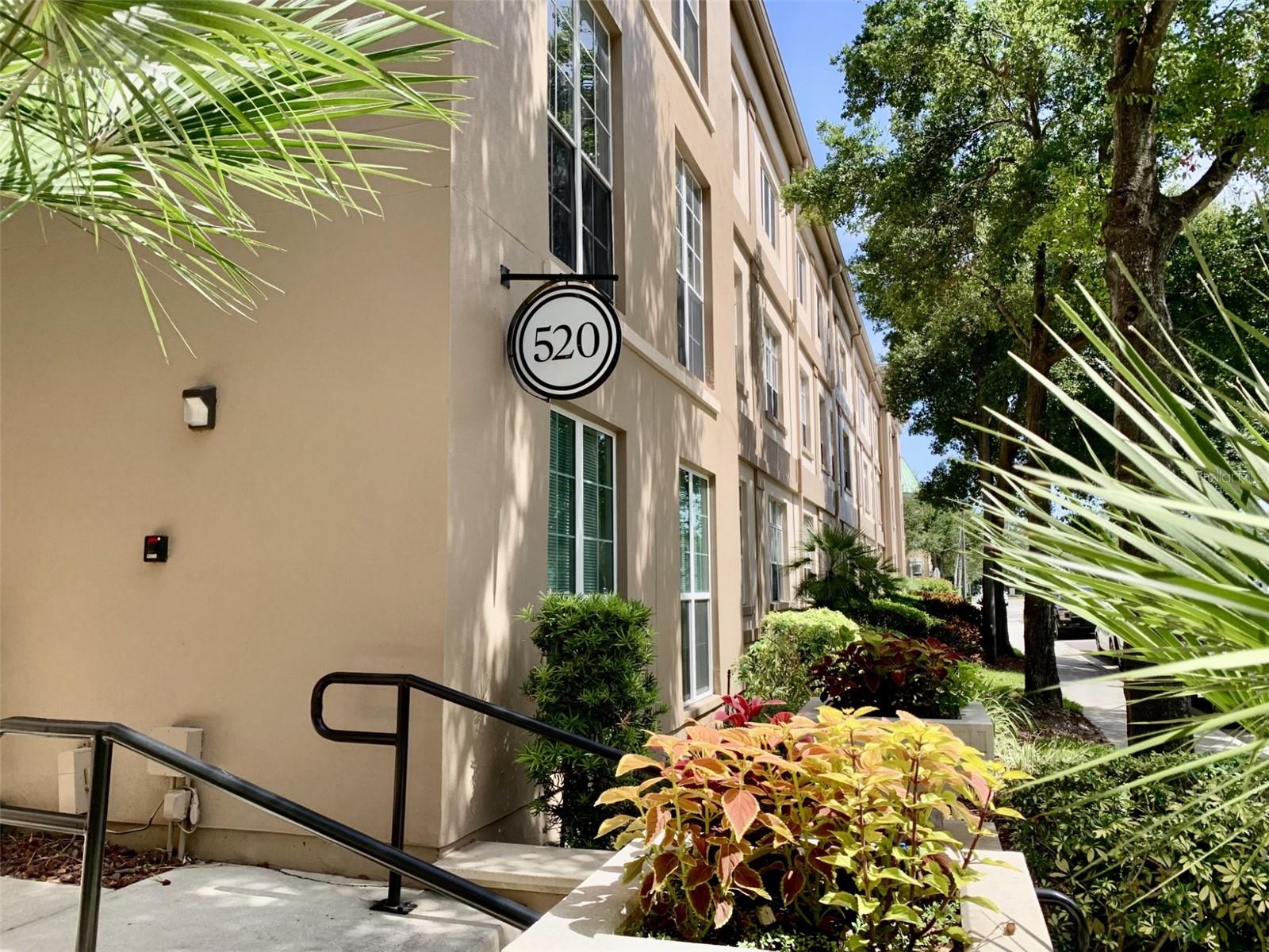 520 S Armenia Ave #1235, Tampa, FL 33609
