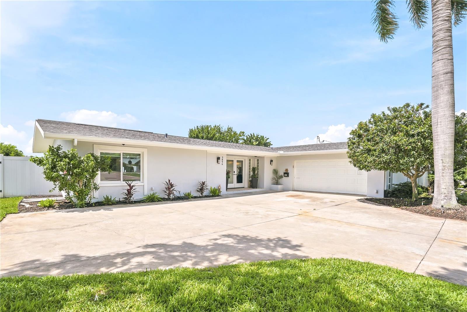 3896 42nd Ave S, St Petersburg, FL 33711