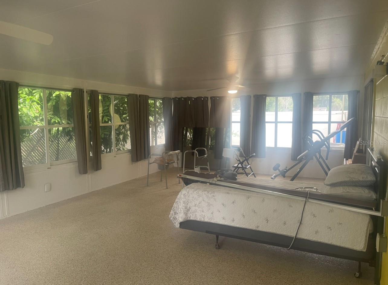 331 Shore Dr E, Oldsmar, FL 34677