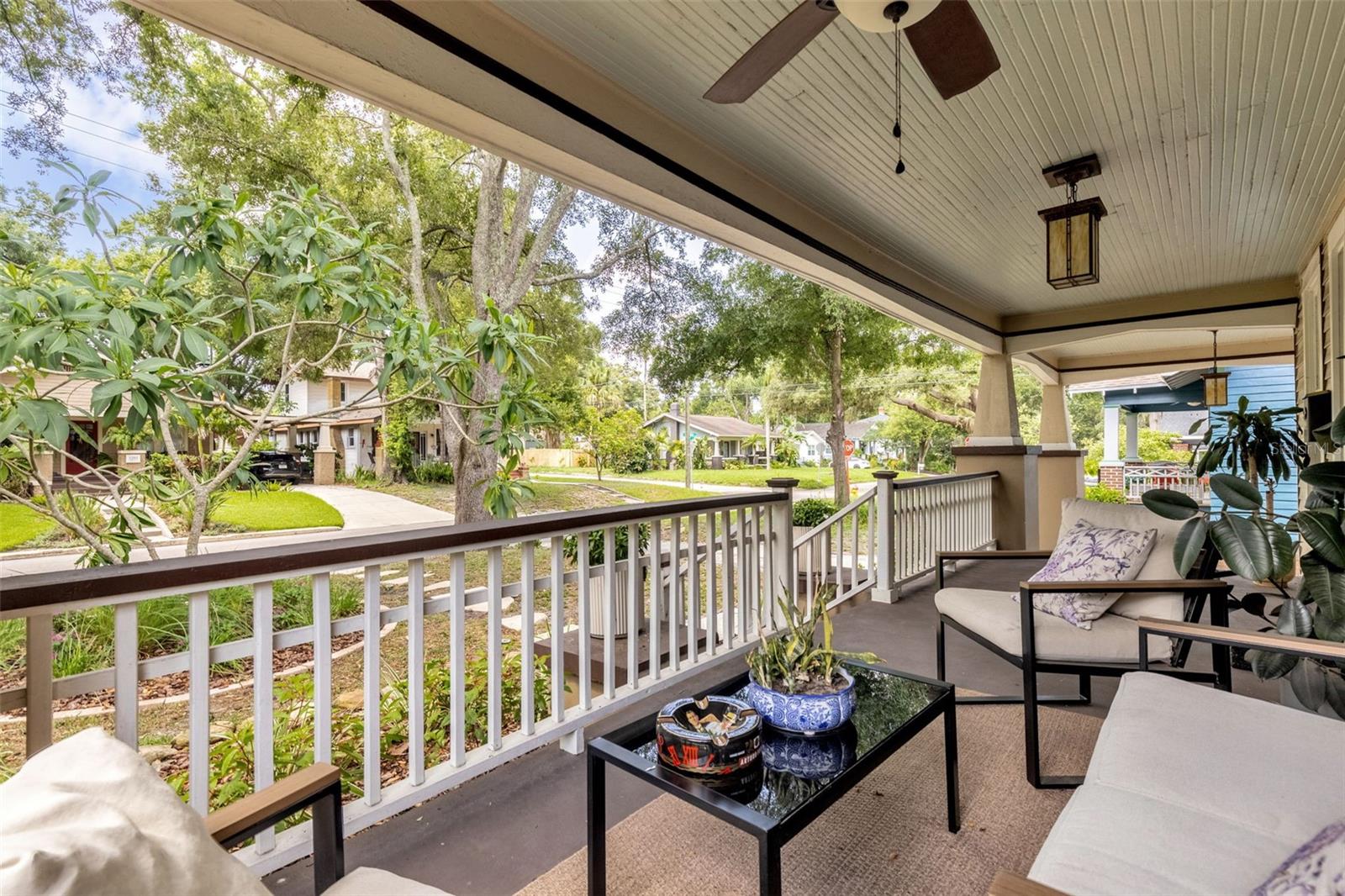 1202 E Powhatan Ave, Tampa, FL 33604