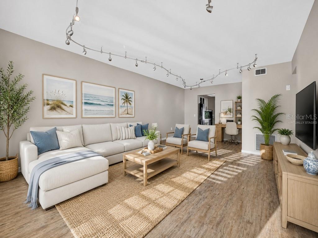 6015 19th St N #215, St Petersburg, FL 33714