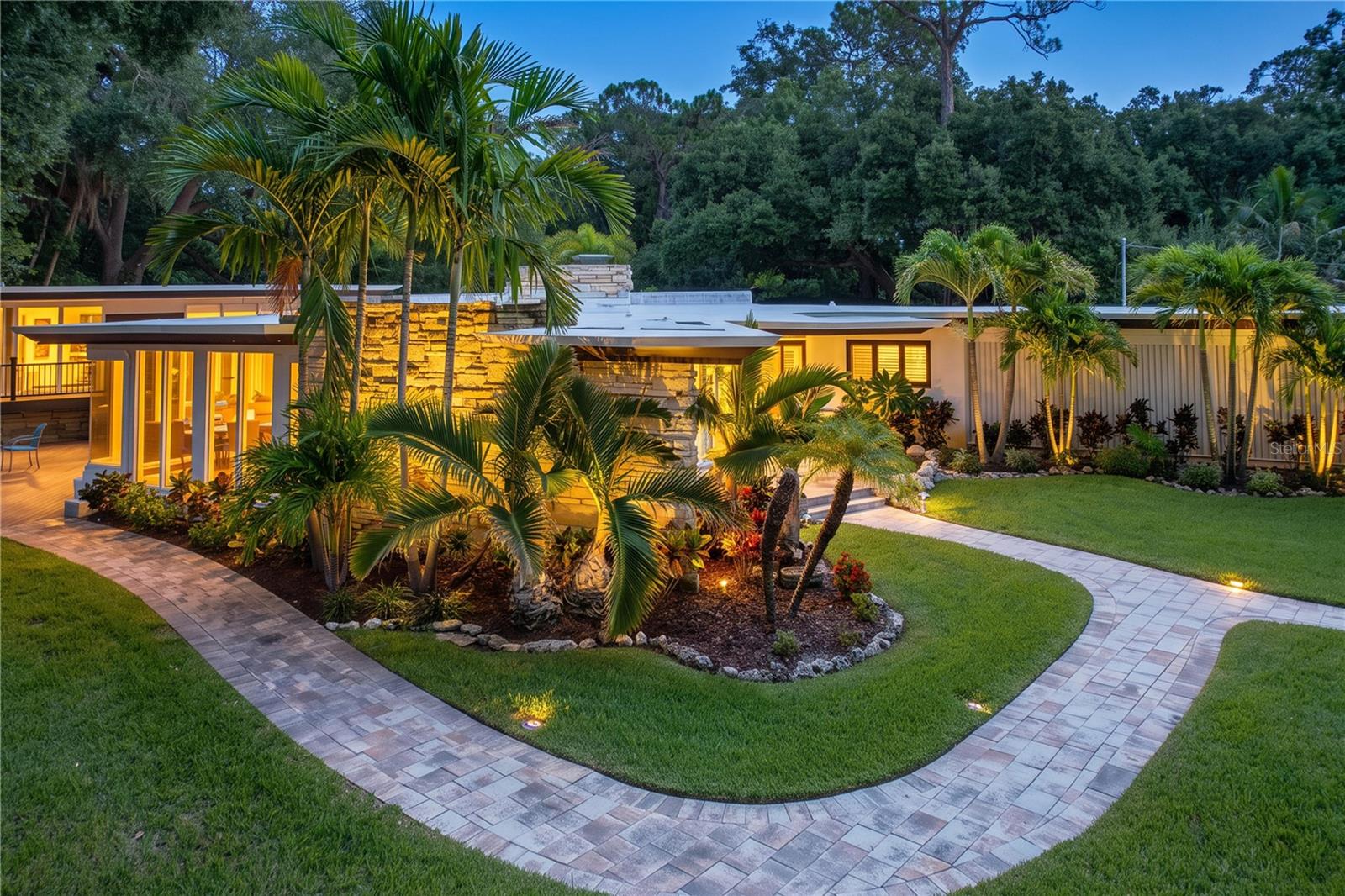 1653 Sunnybrook Ln, Clearwater, FL 33764