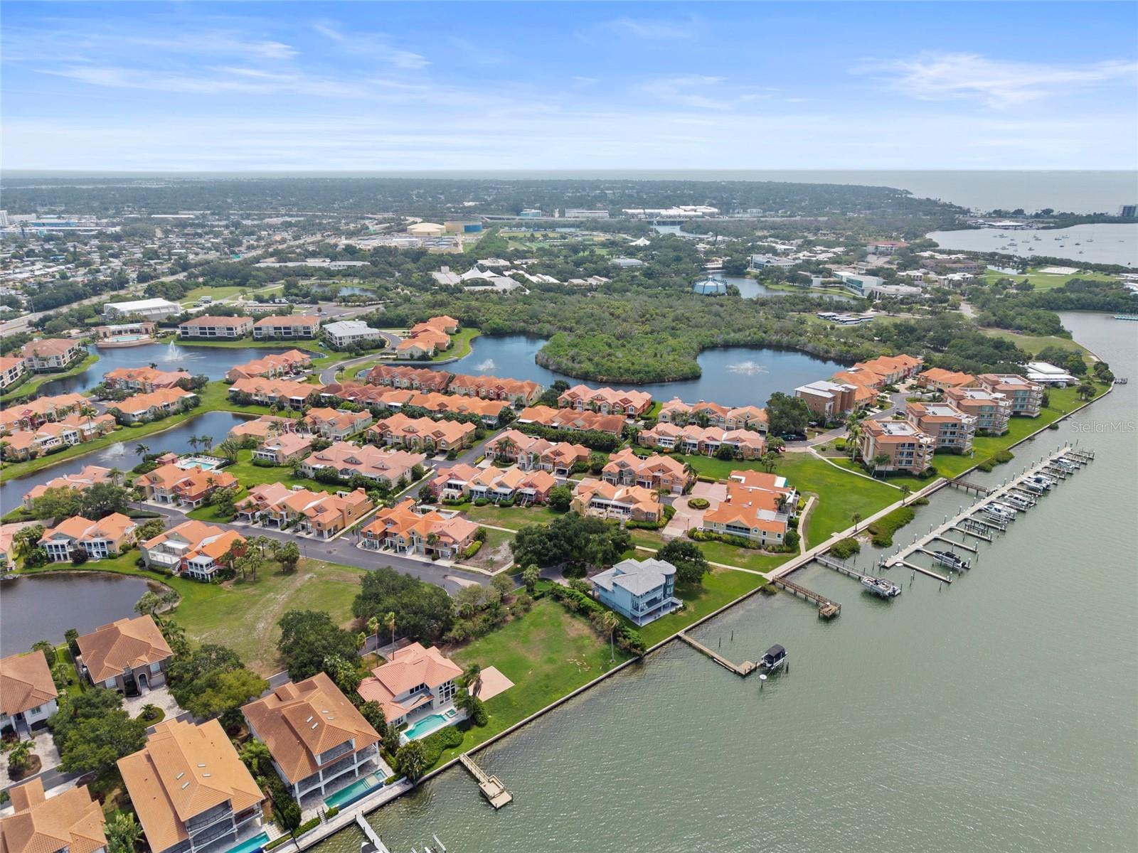10 Franklin Ct S #63C, St Petersburg, FL 33711