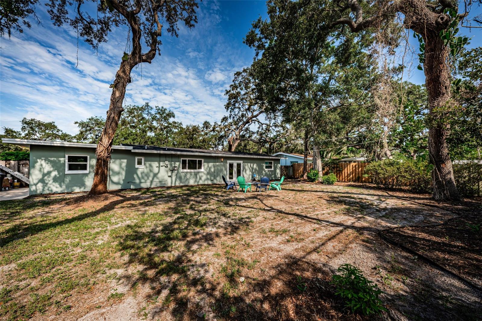 19 Ventura Dr, Dunedin, FL 34698