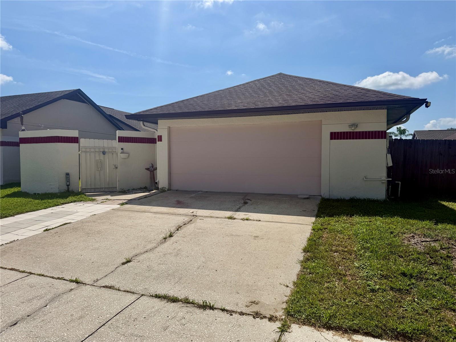 7029 Drury St, Tampa, FL 33635