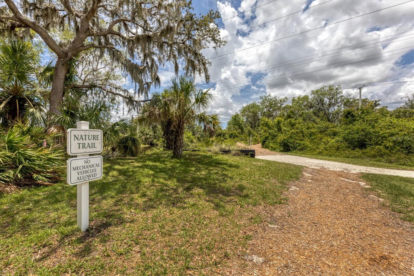 6904 74th Street Cir E, Bradenton, FL 34203