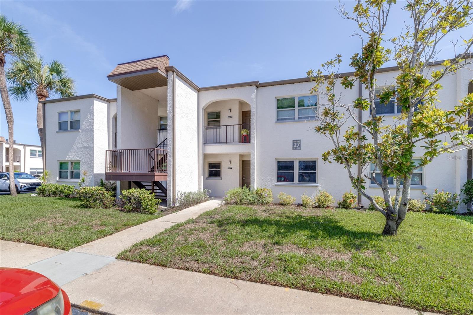 7701 Starkey Rd #528, Seminole, FL 33777