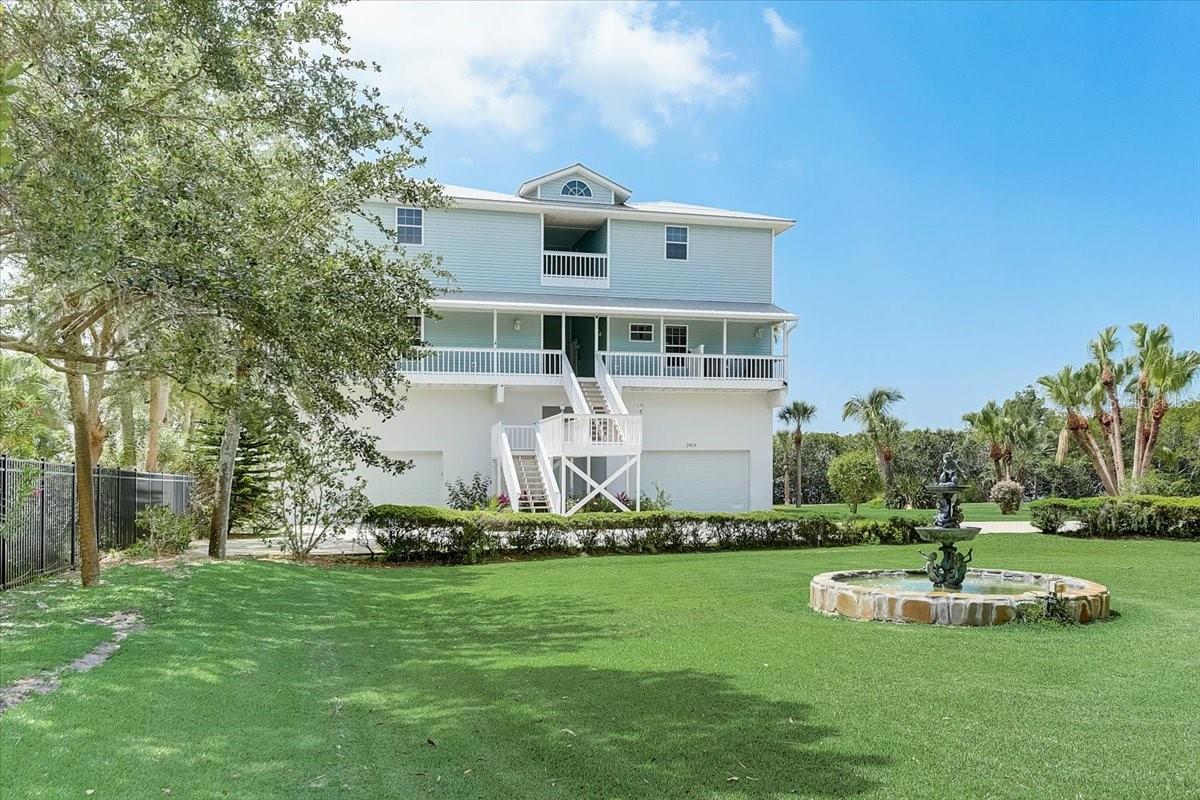 2424 Bay Dr #2424/2426, Bradenton, FL 34207