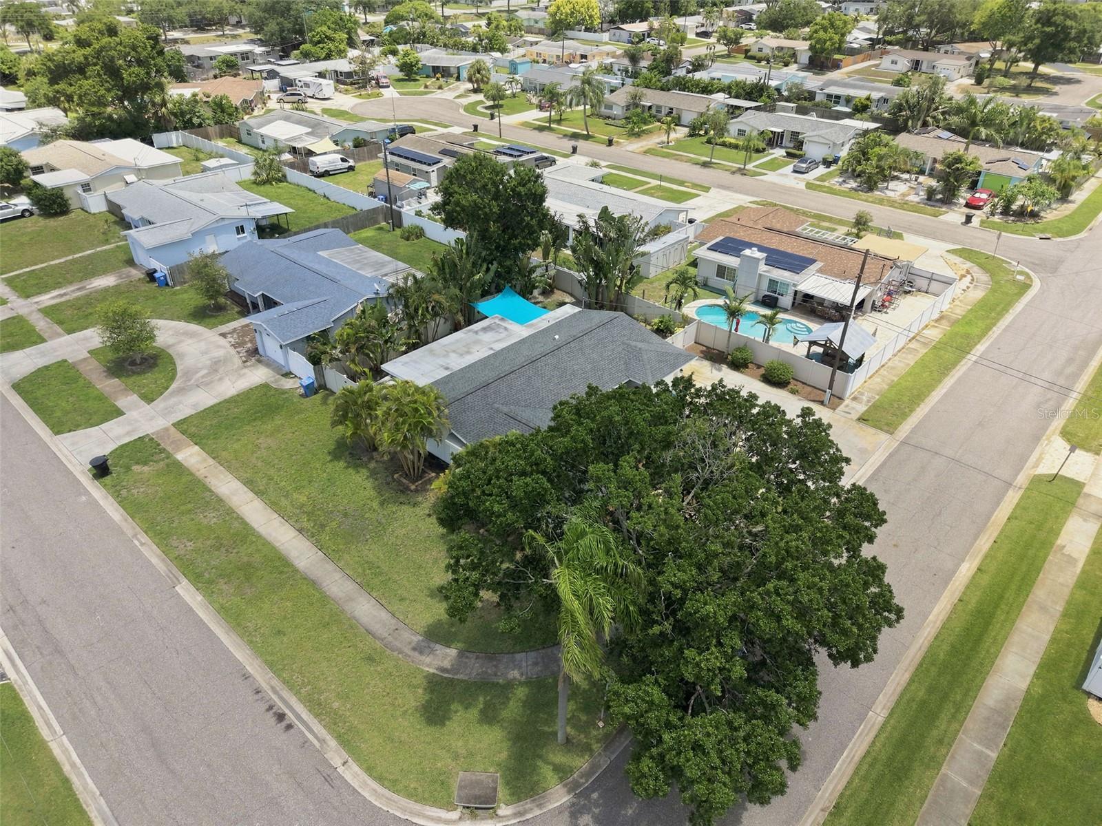 3361 59th St N, St Petersburg, FL 33710