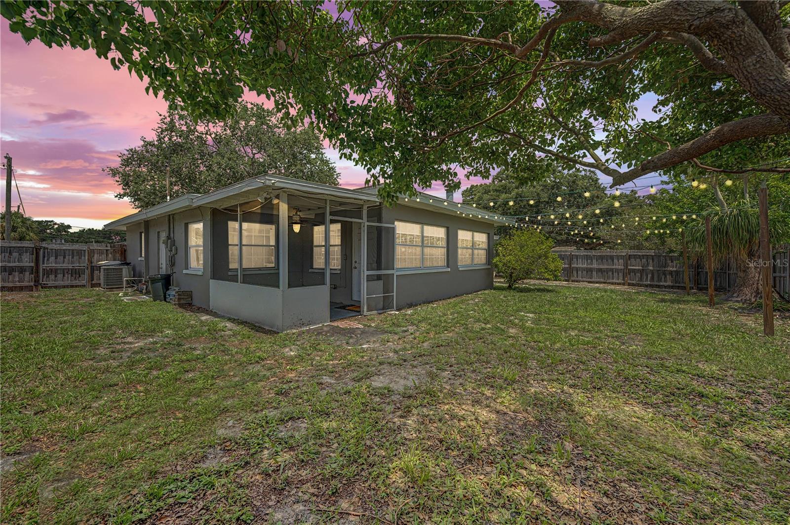1223 S San Remo Ave, Clearwater, FL 33756