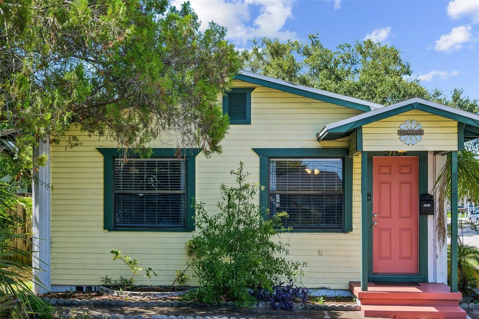 5762 2nd Ave N, St Petersburg, FL 33710
