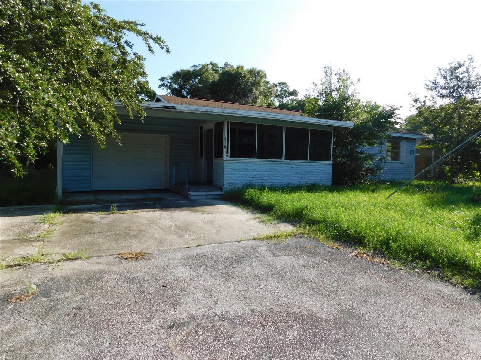 510 6th Ave NW, Largo, FL 33770
