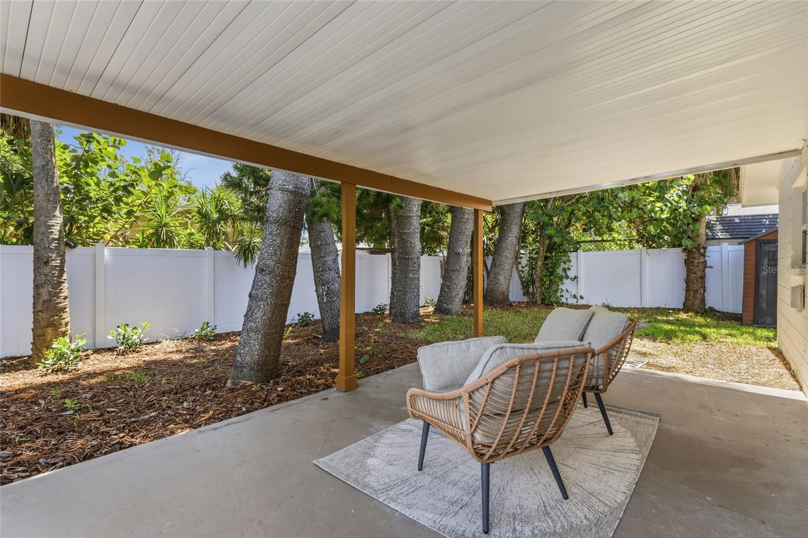1782 Mississippi Ave NE, St Petersburg, FL 33703