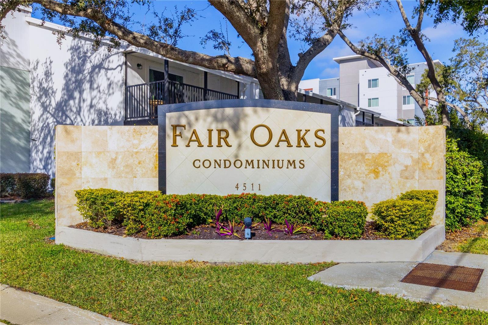 3823 N Oak Dr #K22, Tampa, FL 33611
