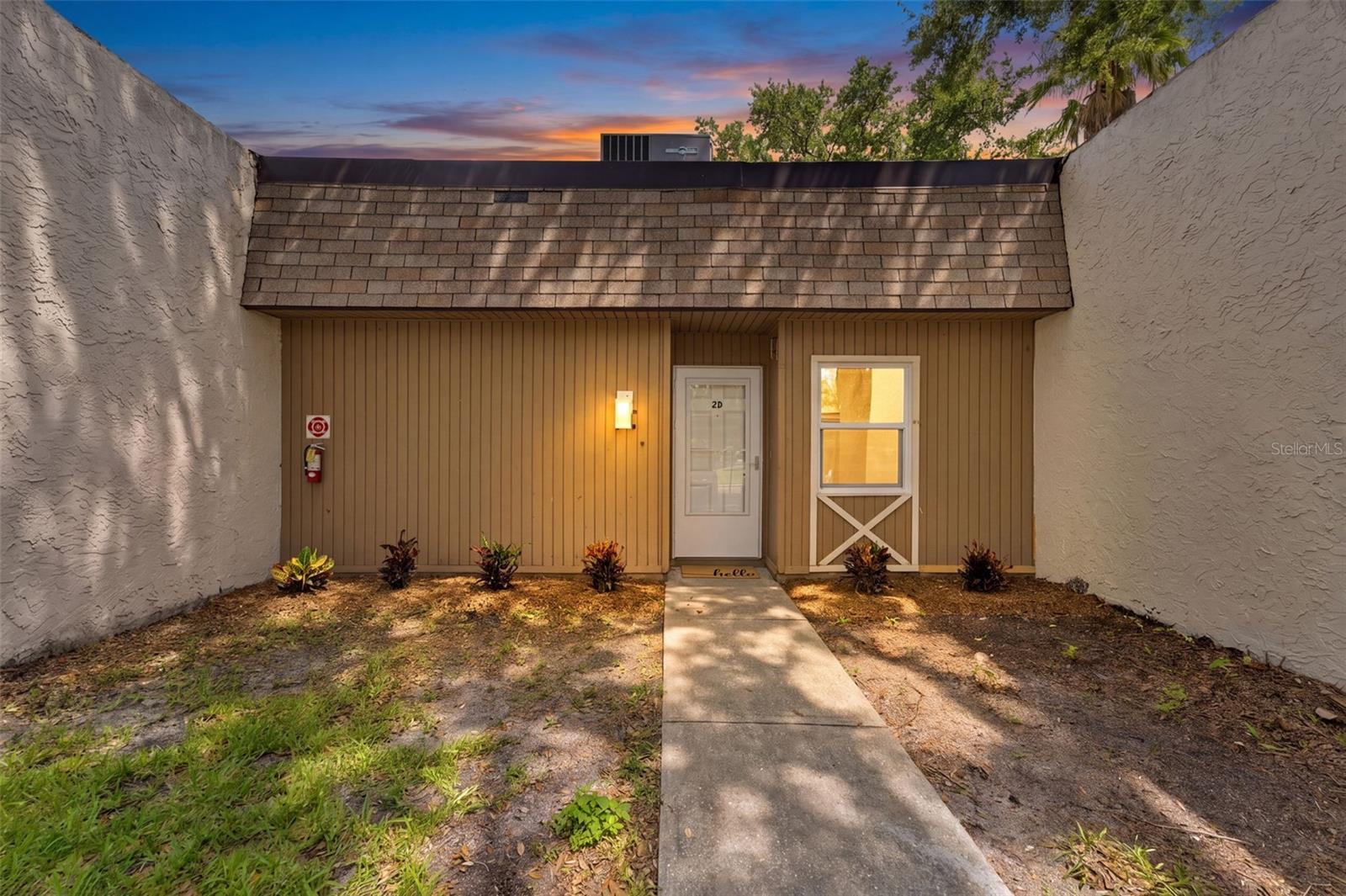11511 113th St #2D, Largo, FL 33778