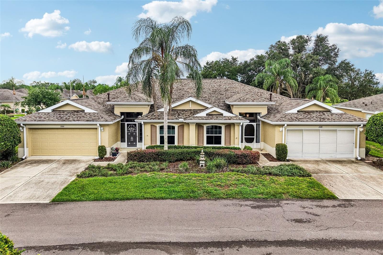 2008 Grantham Greens Dr, Sun City Center, FL 33573