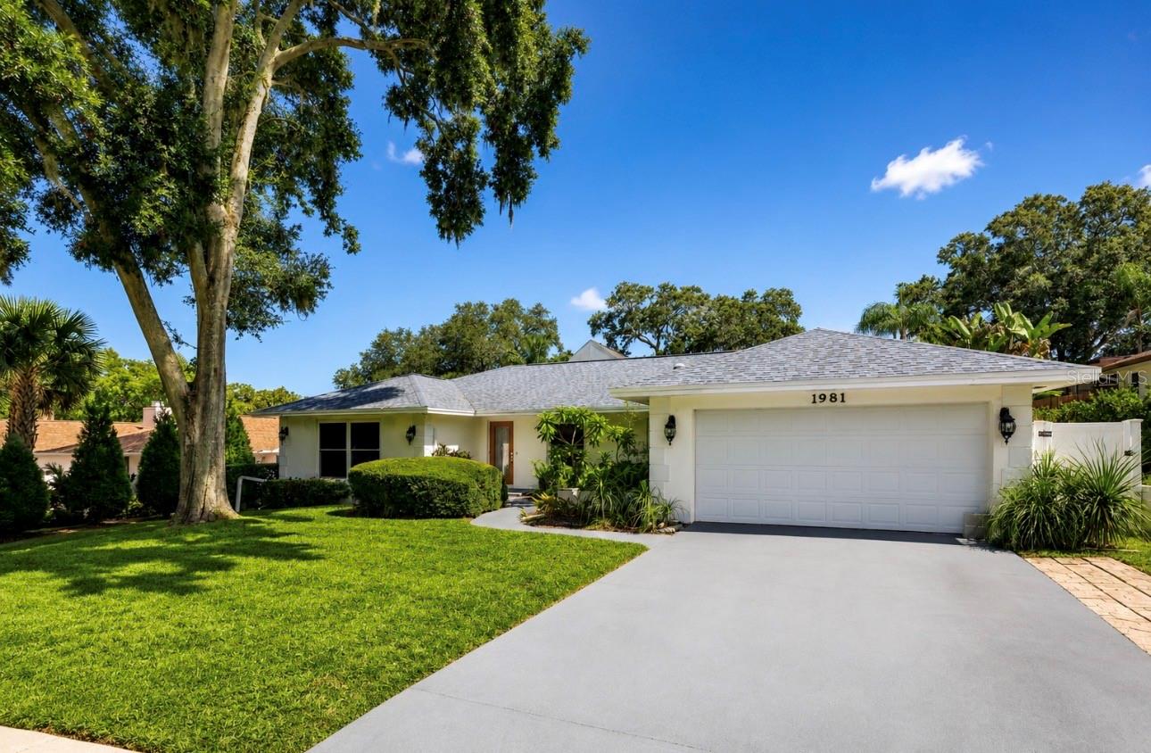 1981 Castille Dr, Dunedin, FL 34698