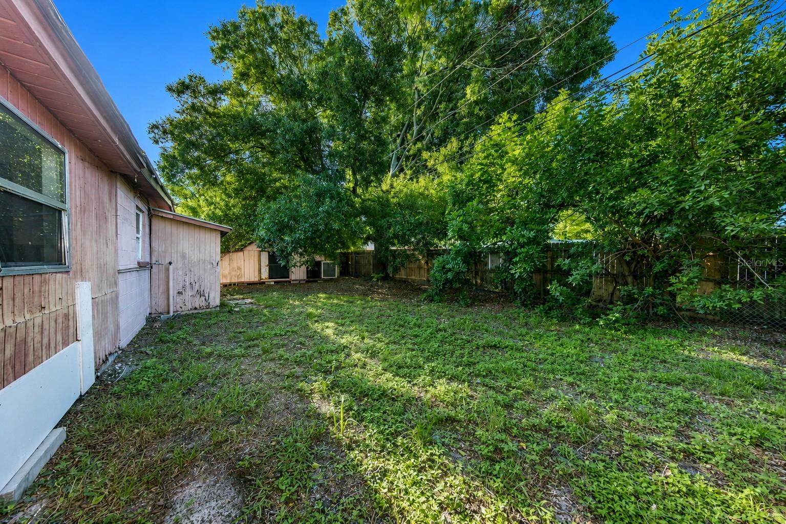 8528 N 92nd Ter, Seminole, FL 33777