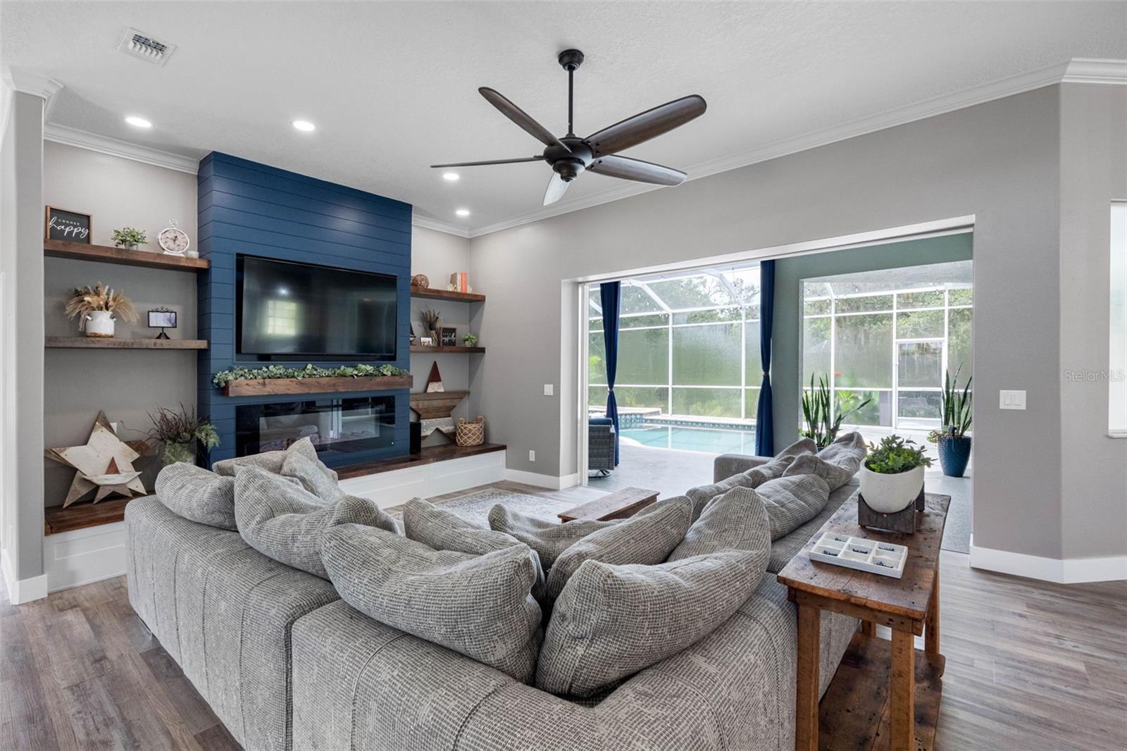 1079 Riverside Ridge Rd, Tarpon Springs, FL 34688
