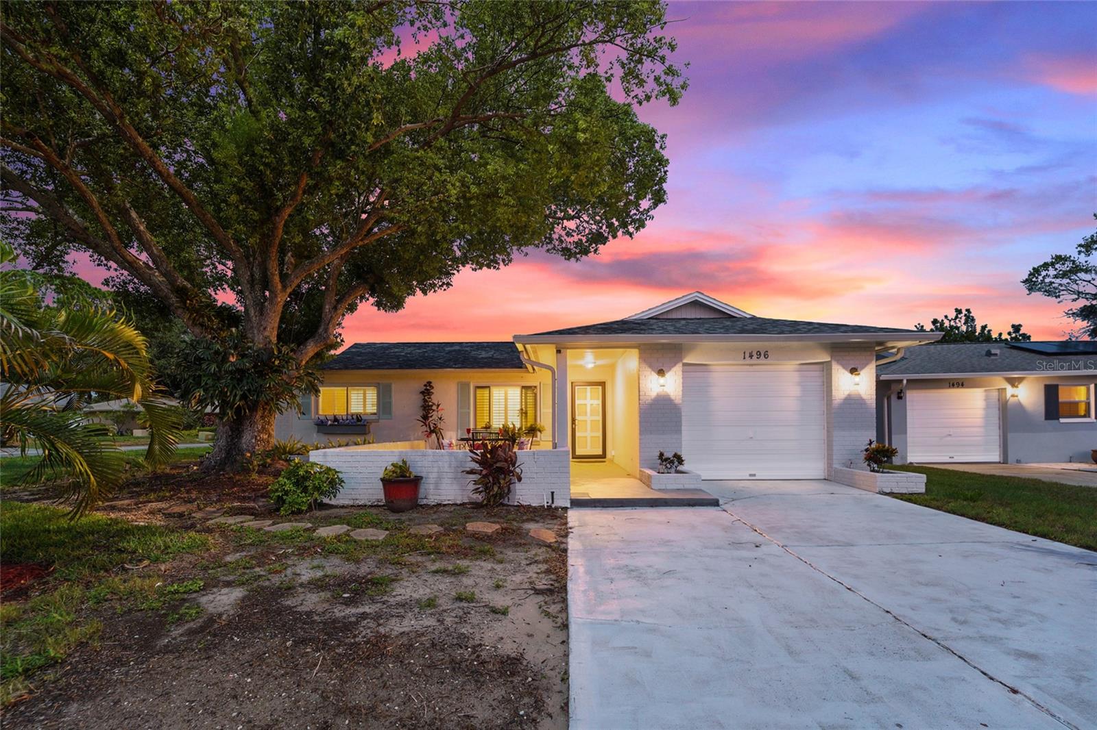 1496 Queen Anne Dr, Palm Harbor, FL 34684