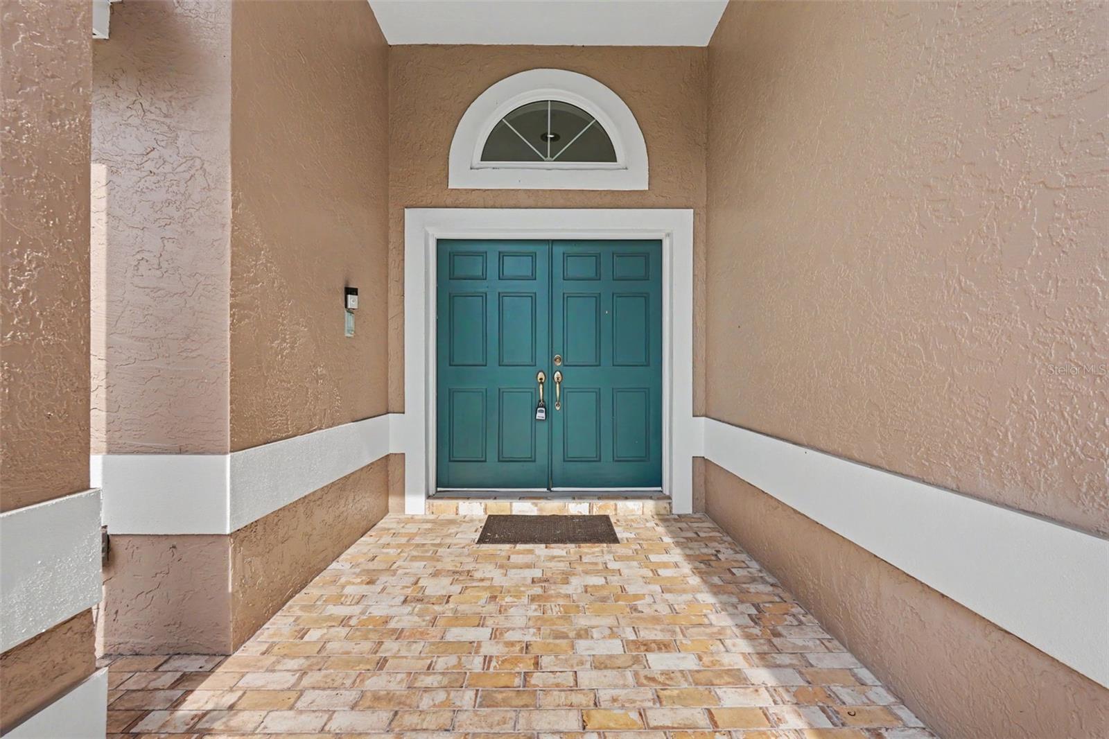 2782 Scobee Dr, Palm Harbor, FL 34683