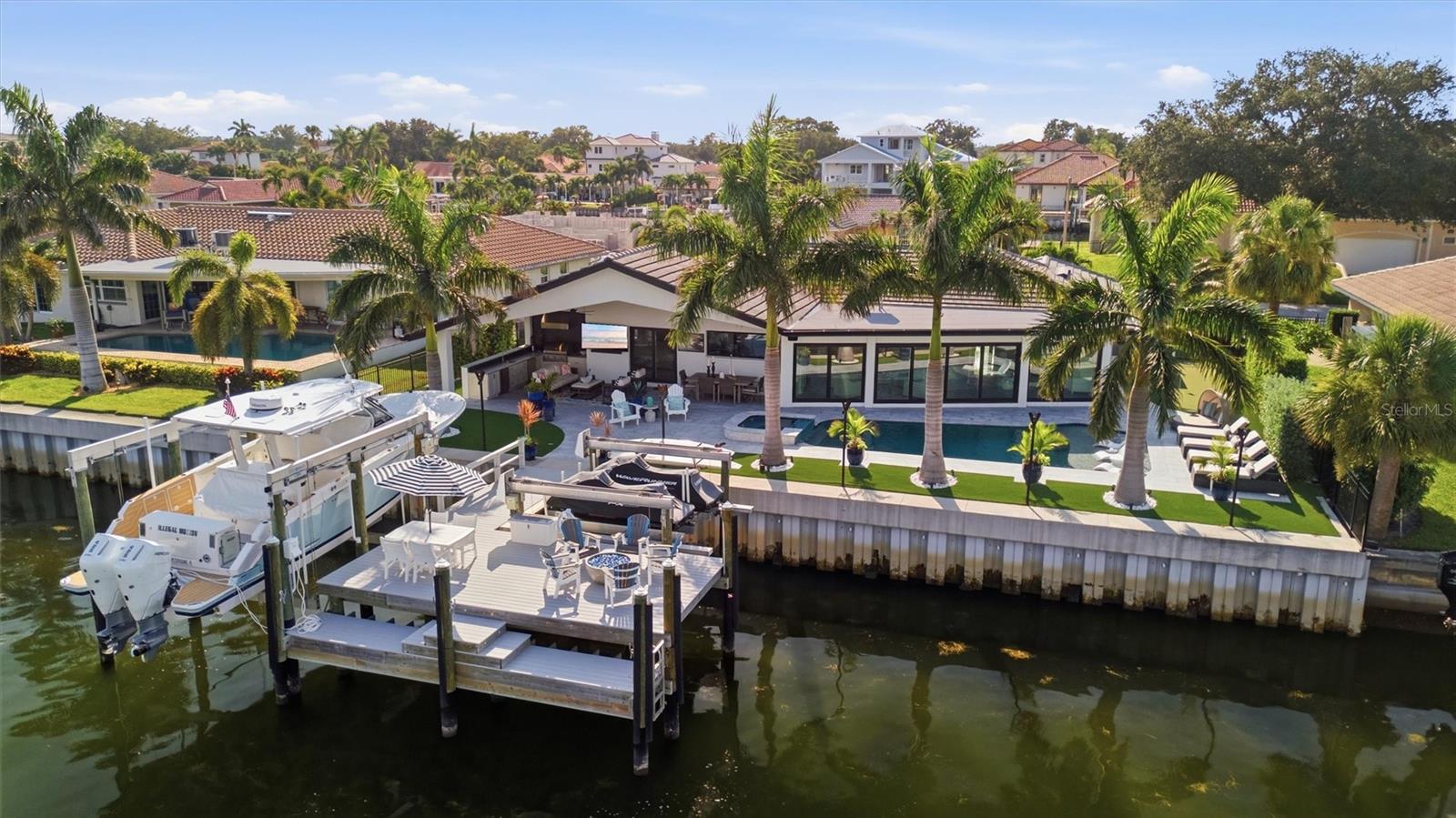 2022 Hawaii Ave NE, St Petersburg, FL 33703