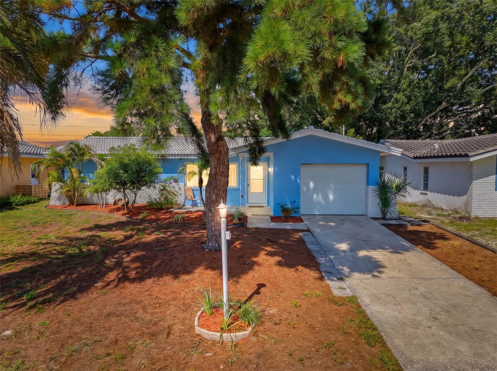 2373 Forest Dr, Clearwater, FL 33763
