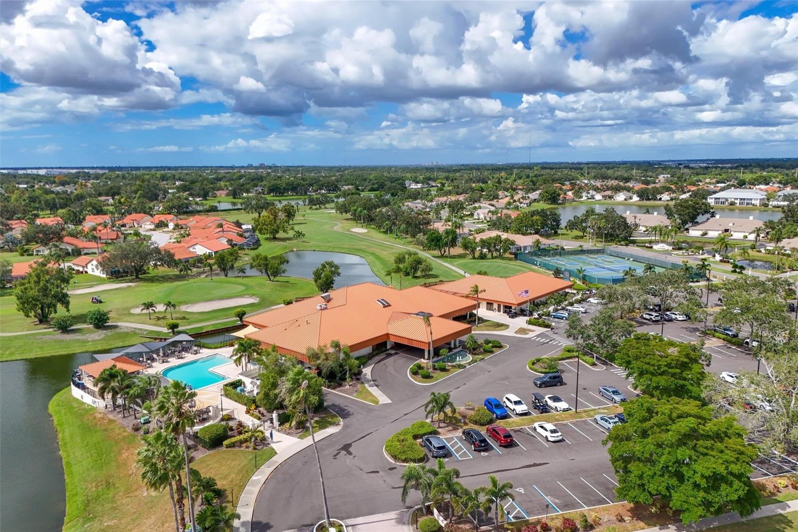 4427 Murfield Dr E, Bradenton, FL 34203