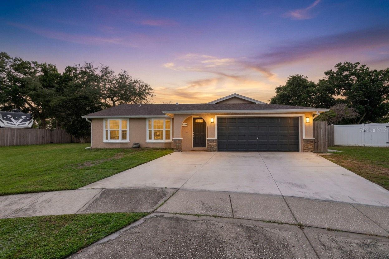 11280 Freedom Ct, Seminole, FL 33772