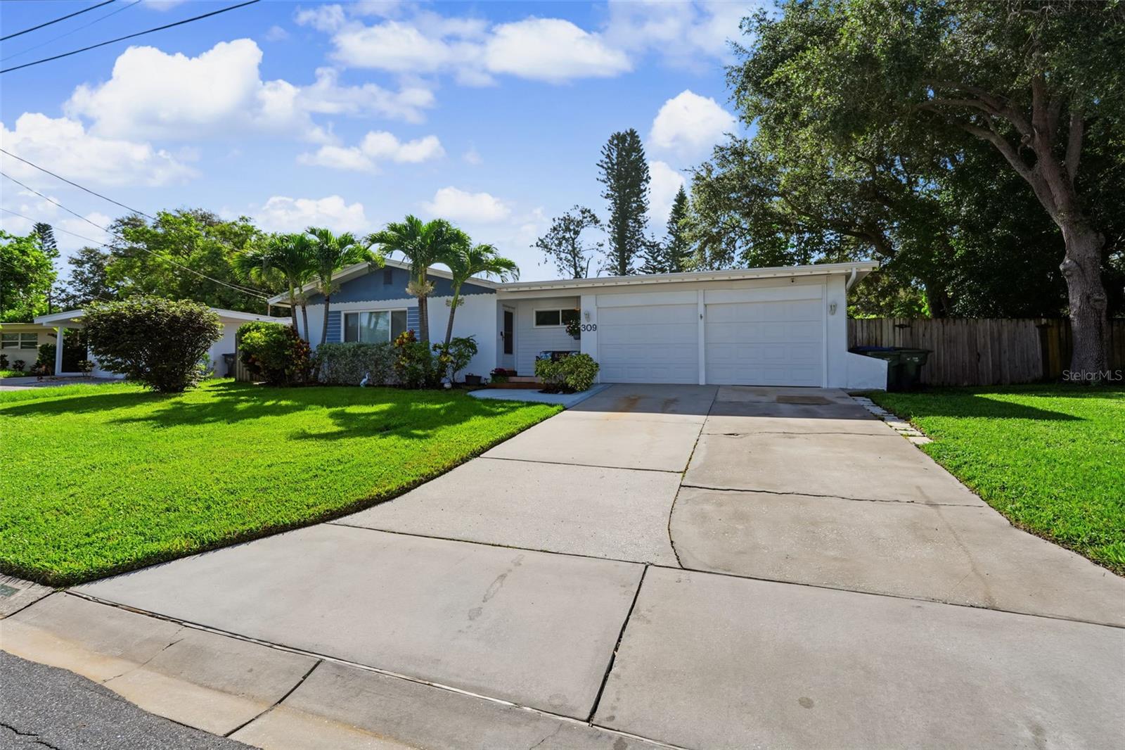 309 Gatewood Dr, Largo, FL 33770