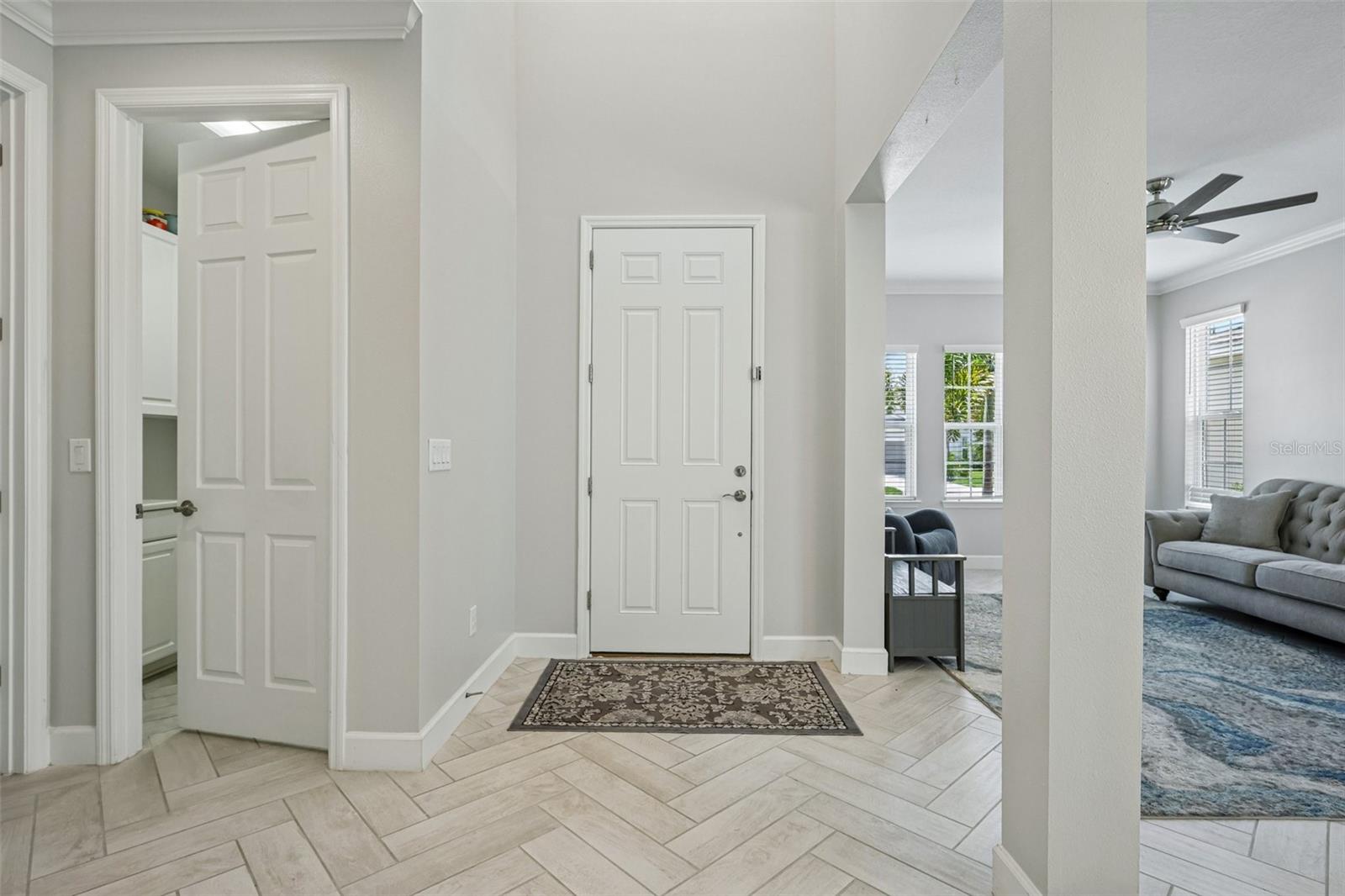 9085 Spruce Creek Cir, Riverview, FL 33578
