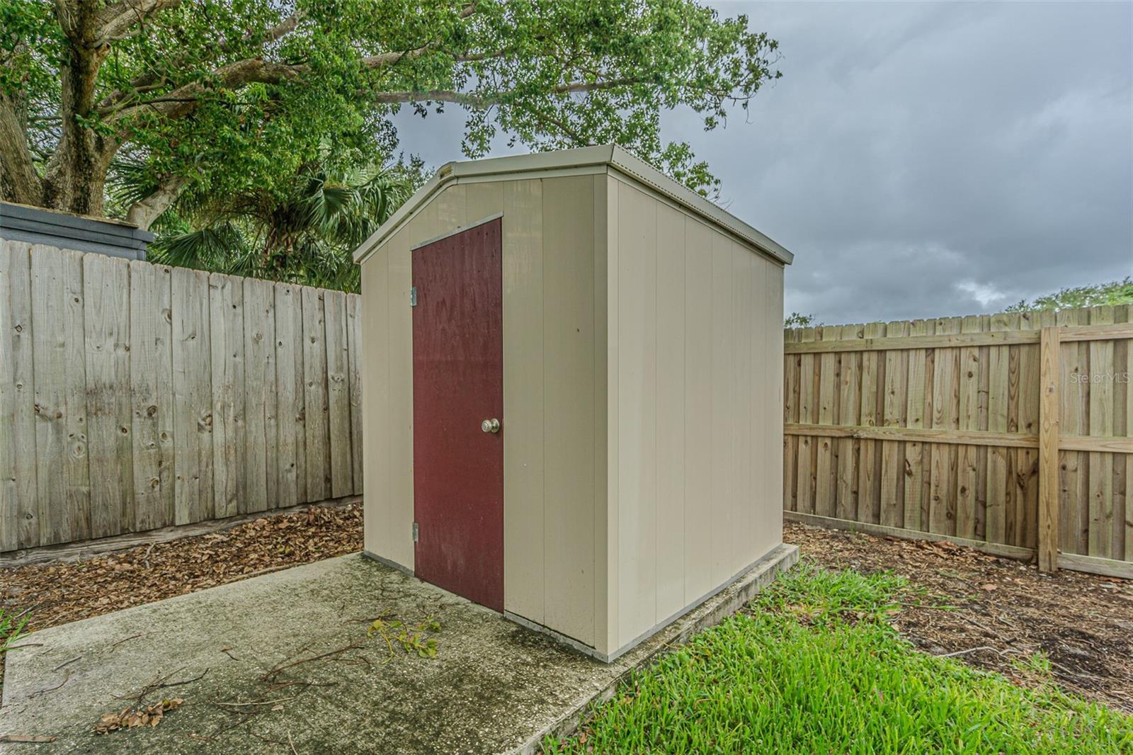 925 Cedarwood Ave, Dunedin, FL 34698