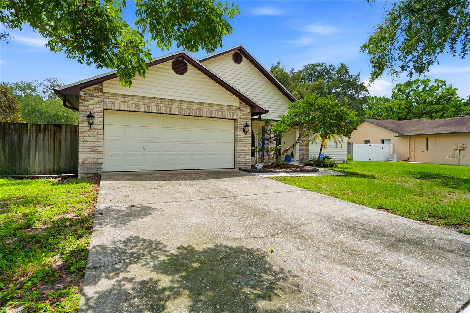 1150 Windsor Way, Lutz, FL 33559