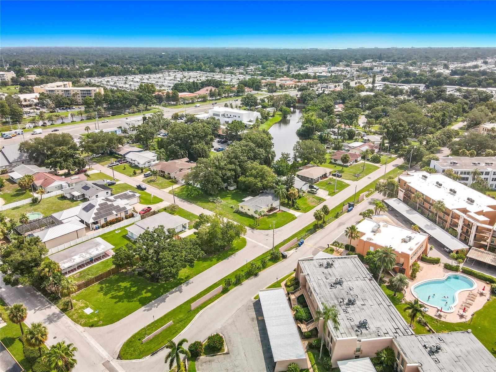 105 Judy Lee Dr, Largo, FL 33771