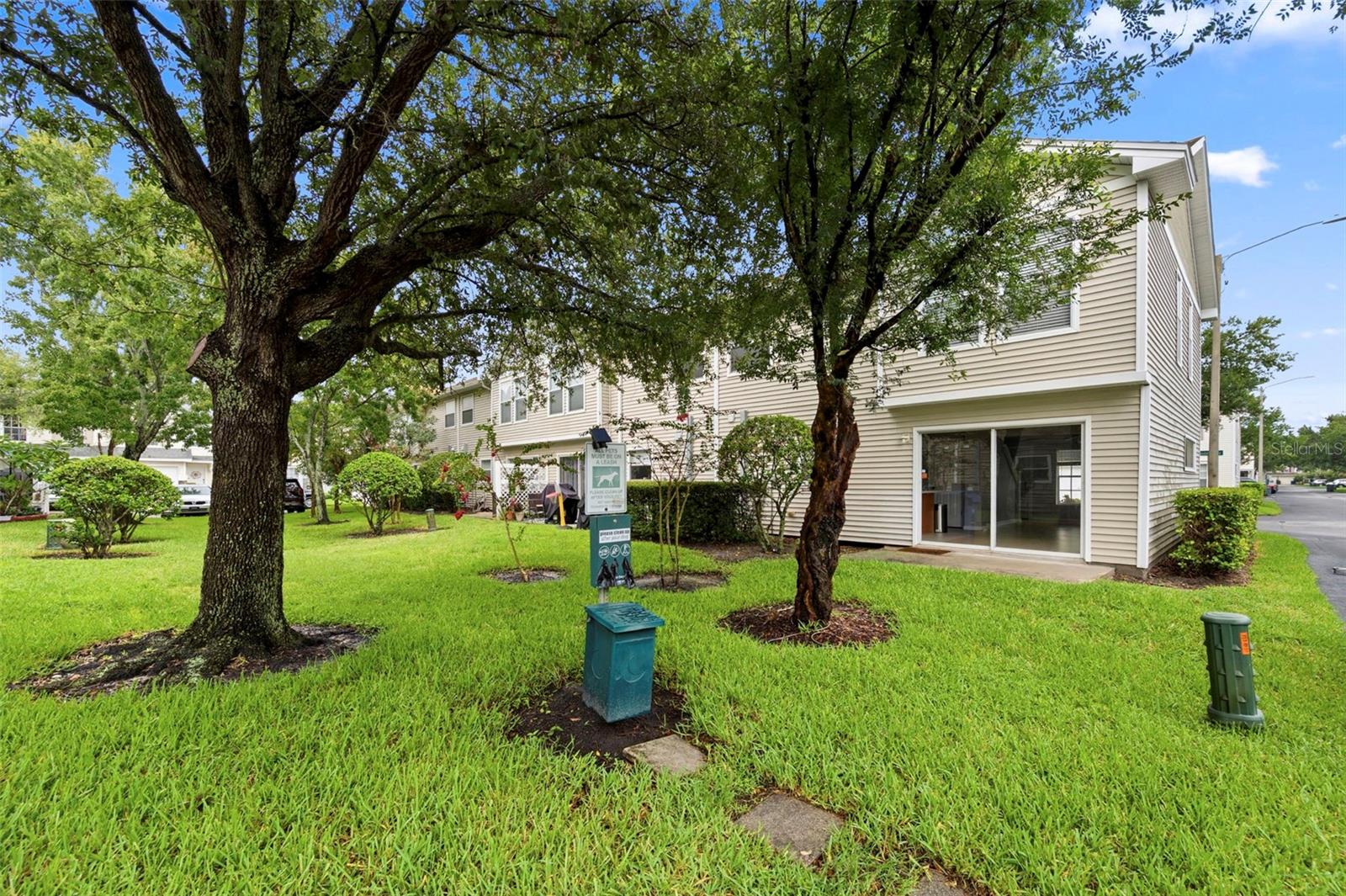 8013 Boone Dr, Largo, FL 33773