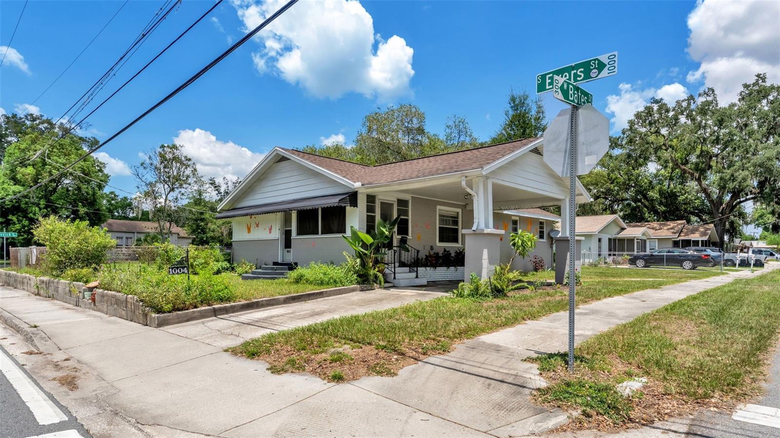 1004 S Evers St, Plant City, FL 33563