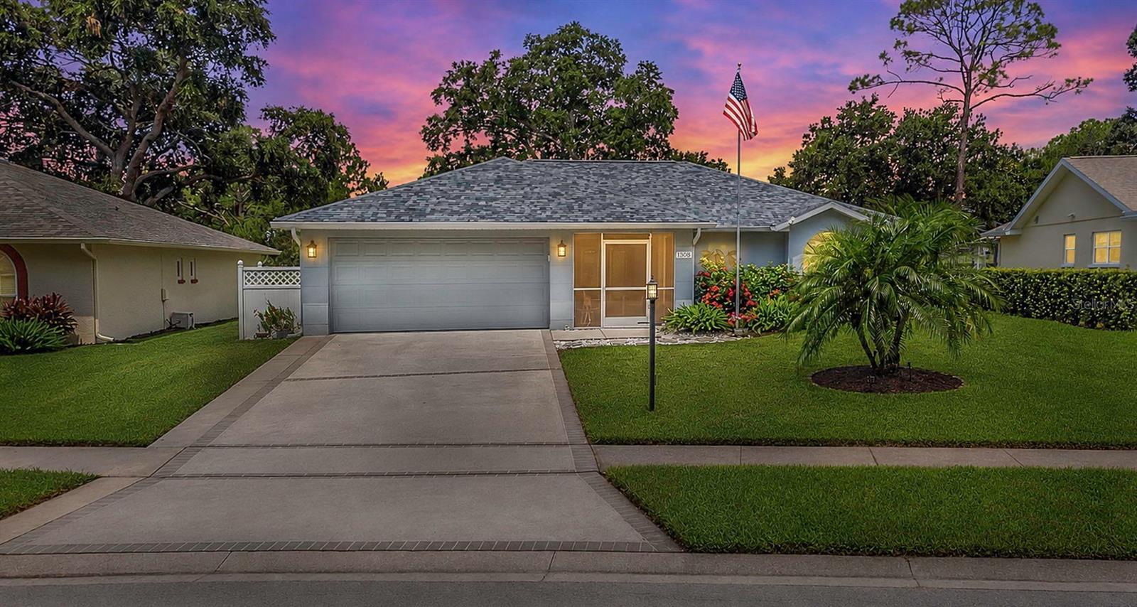 1308 Gillespie Dr, Palm Harbor, FL 34684