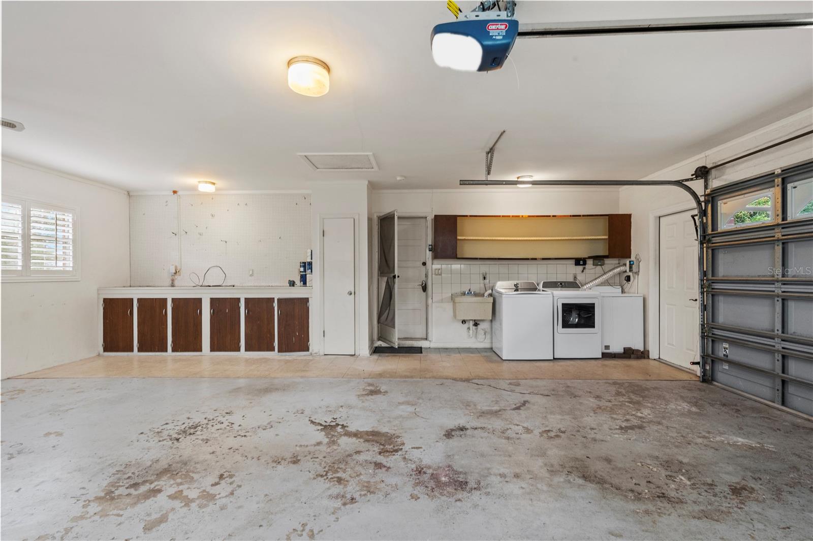 6401 Wingfoot Cir, Tampa, FL 33634