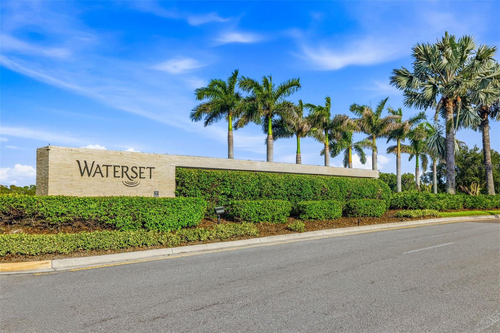 5254 Wolf Creek Dr, Apollo Beach, FL 33572